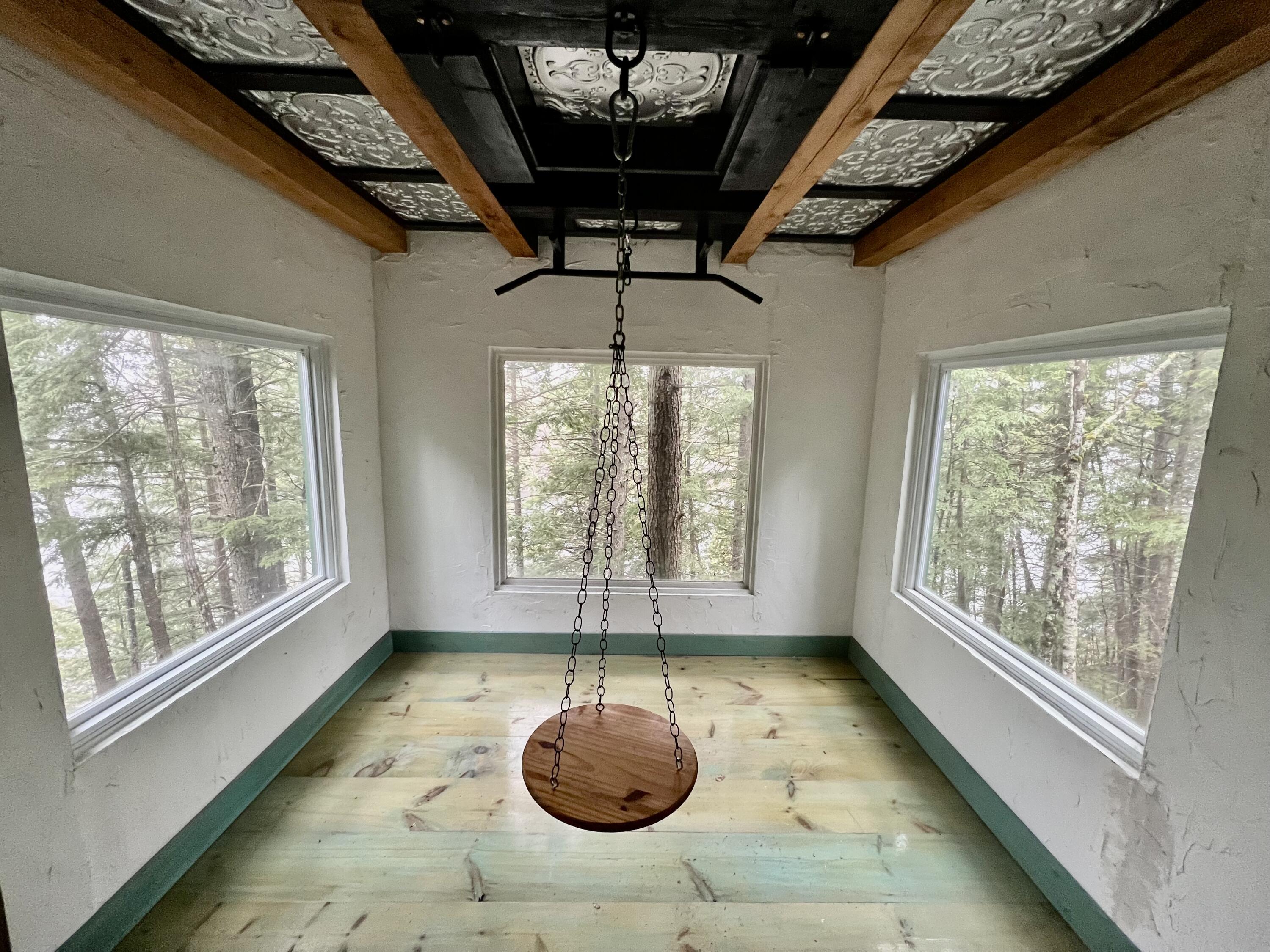 10 Angel Lane Medford, ME 04463 - Photo 28 of 50 Living Room