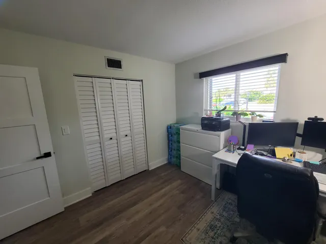 $304,999 | 1600 Northeast Dixie Highway, Unit 9102, Jensen Beach, FL 34957