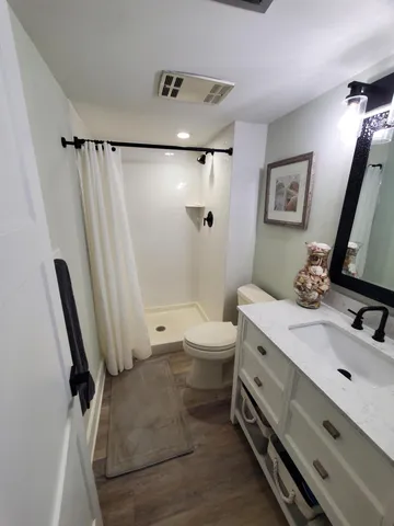 $304,999 | 1600 Northeast Dixie Highway, Unit 9102, Jensen Beach, FL 34957