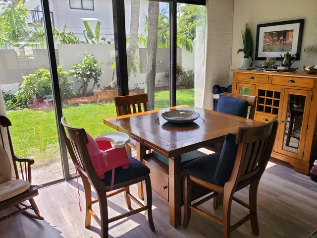 $304,999 | 1600 Northeast Dixie Highway, Unit 9102, Jensen Beach, FL 34957