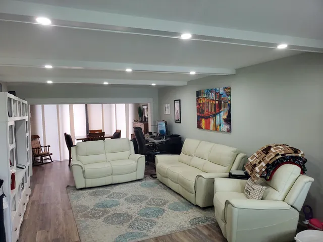 $304,999 | 1600 Northeast Dixie Highway, Unit 9102, Jensen Beach, FL 34957