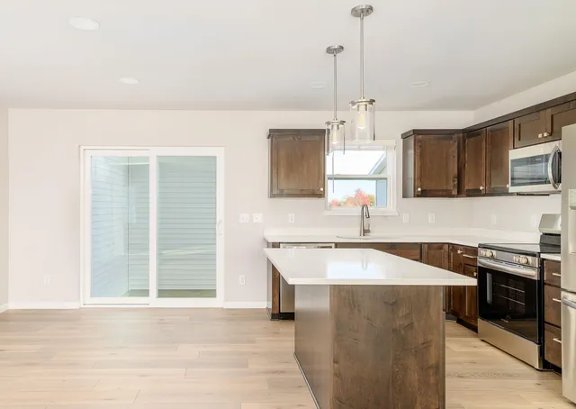 $429,900 | 1090 Tundra, Oregon, WI 53575