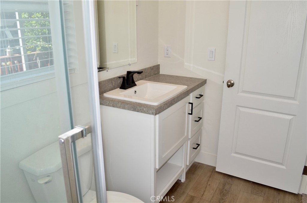 1226 Main Street, Unit 31 Cambria, CA 93428 - Photo 46 of 52 a bathroom with a sink toilet and tub