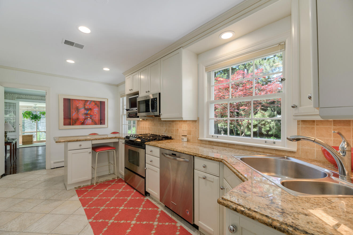 20 Briar Road Golf, IL 60029 - Photo 12 of 33