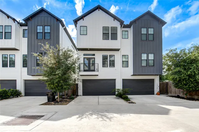 $2,850 | 10926 Fire Creek Drive, Houston, TX 77043