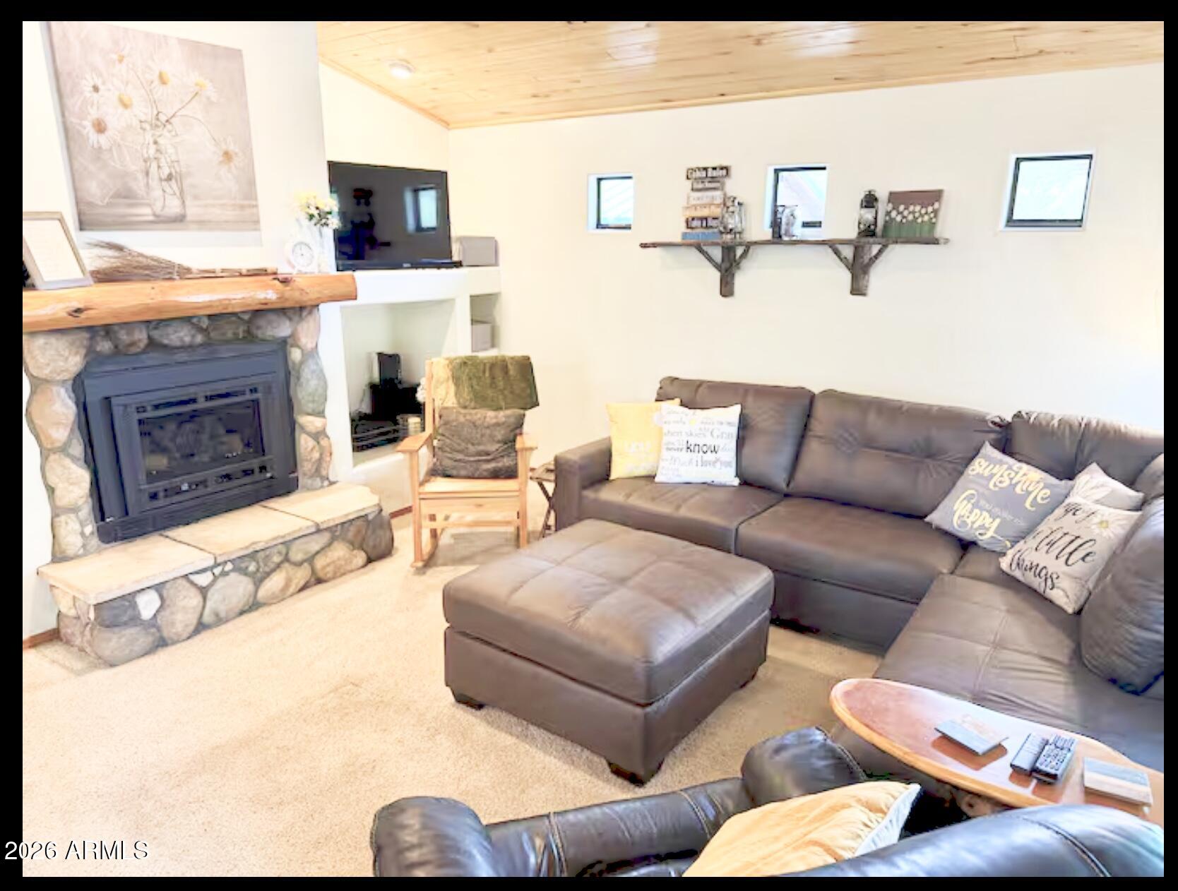 2644 Lodge Loop Overgaard, AZ 85933 - Photo 6 of 17 fullsizeoutput_ce0e