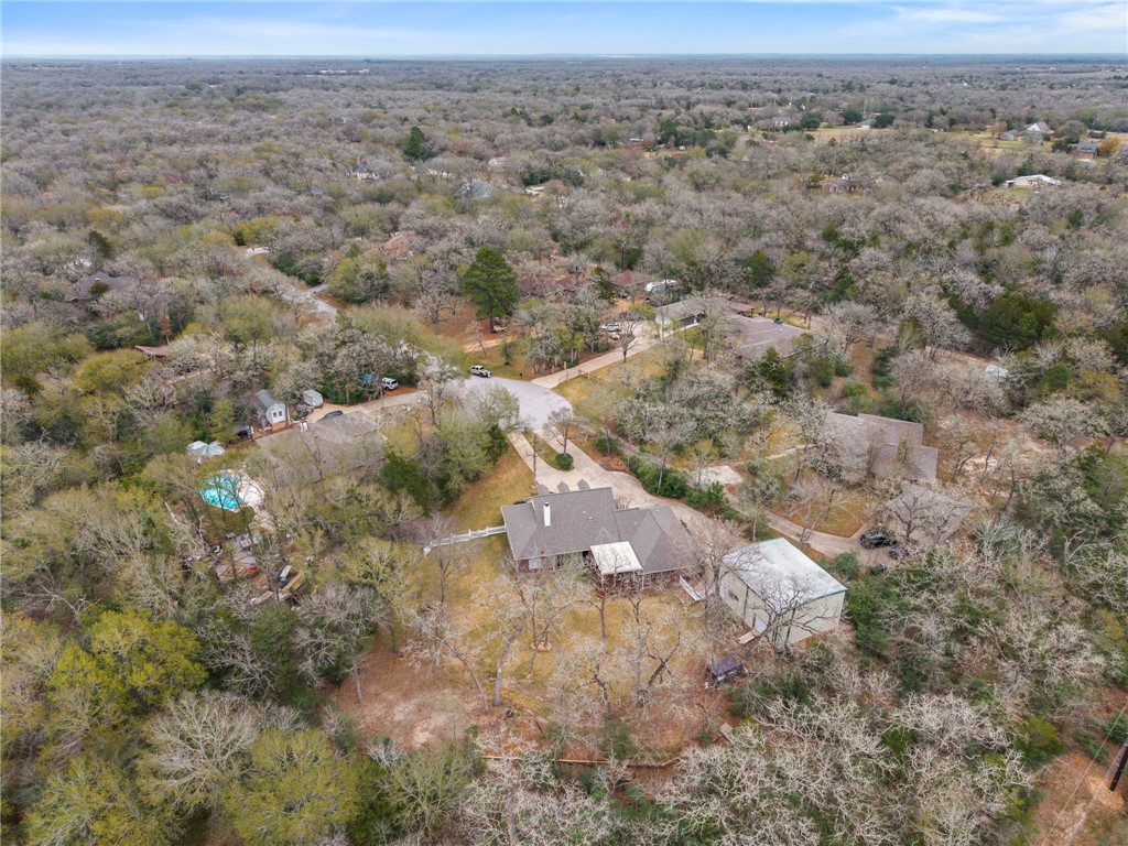 1007 Falcon Circle College Station, TX 77845 - Photo 36 of 38