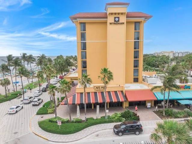 $435,900 | 961 Southeast 20th Avenue, Unit 308, Deerfield Beach, FL 33441