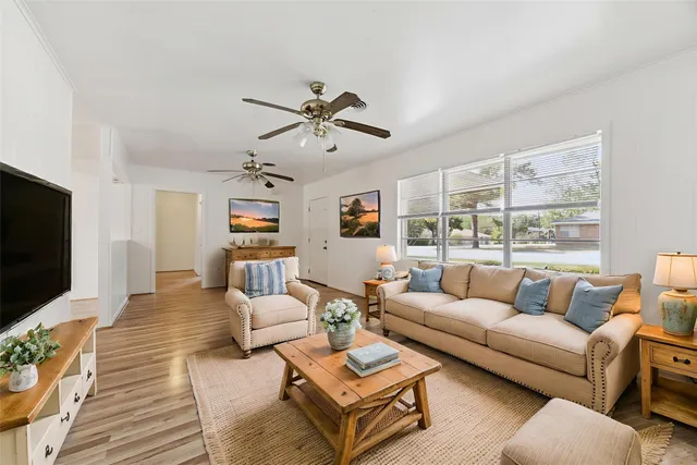 $289,000 | 2107 Wayside Drive, Brenham, TX 77833