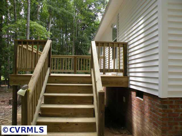 8841 South Genito Road Jetersville, VA 23083 - Photo 3 of 6 Gallery Image 3
