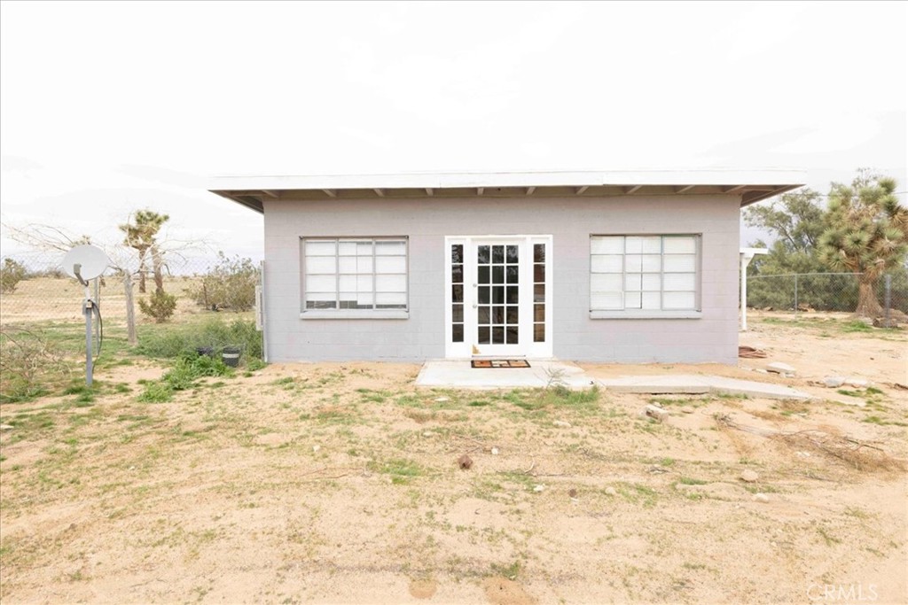 57726 Starlight Mesa Road Yucca Valley, CA 92284 - Photo 73 of 75 a view of a house with a outdoor space