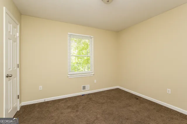 $1,560 | 294 Oak Landing Circle, Douglasville, GA 30134