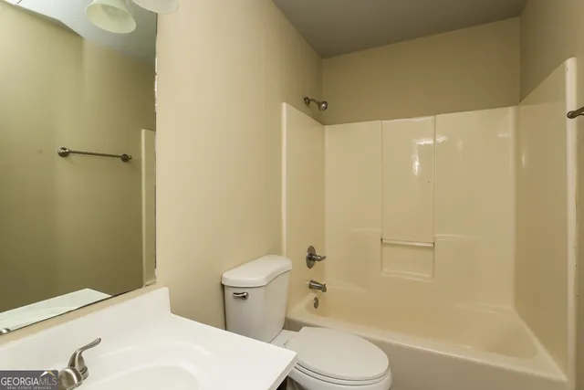 $1,560 | 294 Oak Landing Circle, Douglasville, GA 30134