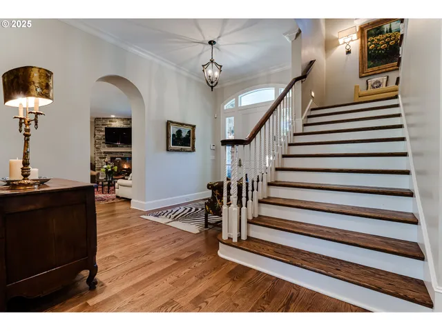 $3,200,000 | 2628 Edgewater Drive, Eugene, OR 97401