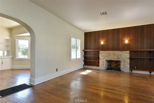 $3,500 | 470 West Center Street, Covina, CA 91723