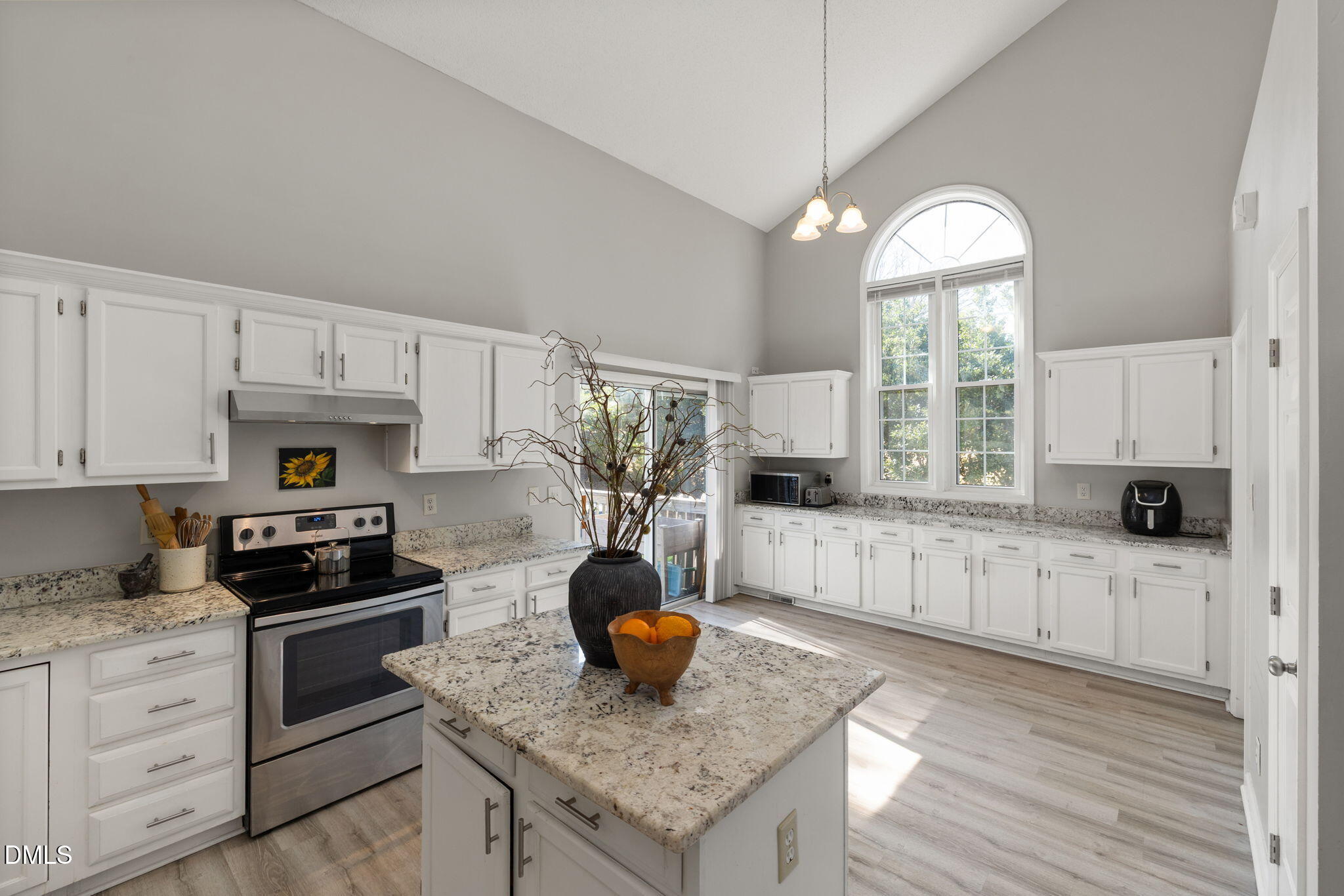 5308 Bentgrass Drive Raleigh, NC 27610 - Photo 10 of 43 24-web-or-mls-DX3A9795