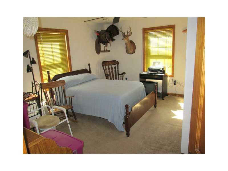 489 Sgro's Road Dayton, PA 16222 - Photo 5 of 15 Bedroom. Second bedroom.