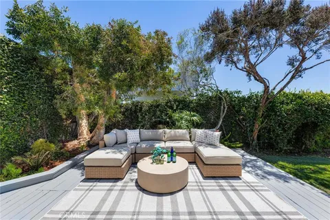 $2,600,000 | 1136 8th Street, Hermosa Beach, CA 90254