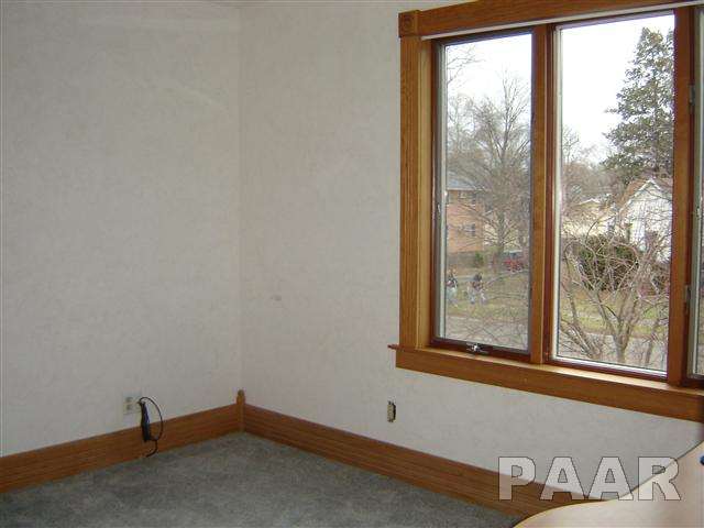 807 South Locust Street Delavan, IL 61734 - Photo 15 of 16 Gallery Image 15