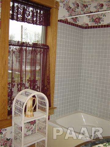 807 South Locust Street Delavan, IL 61734 - Photo 16 of 16 Gallery Image 16