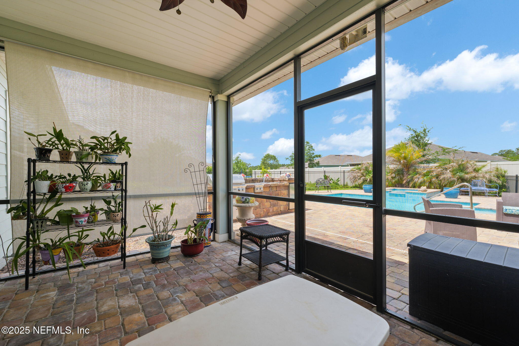 124 Tintamarre Drive St. Augustine, FL 32092 - Photo 15 of 40 a living room filled with furniture