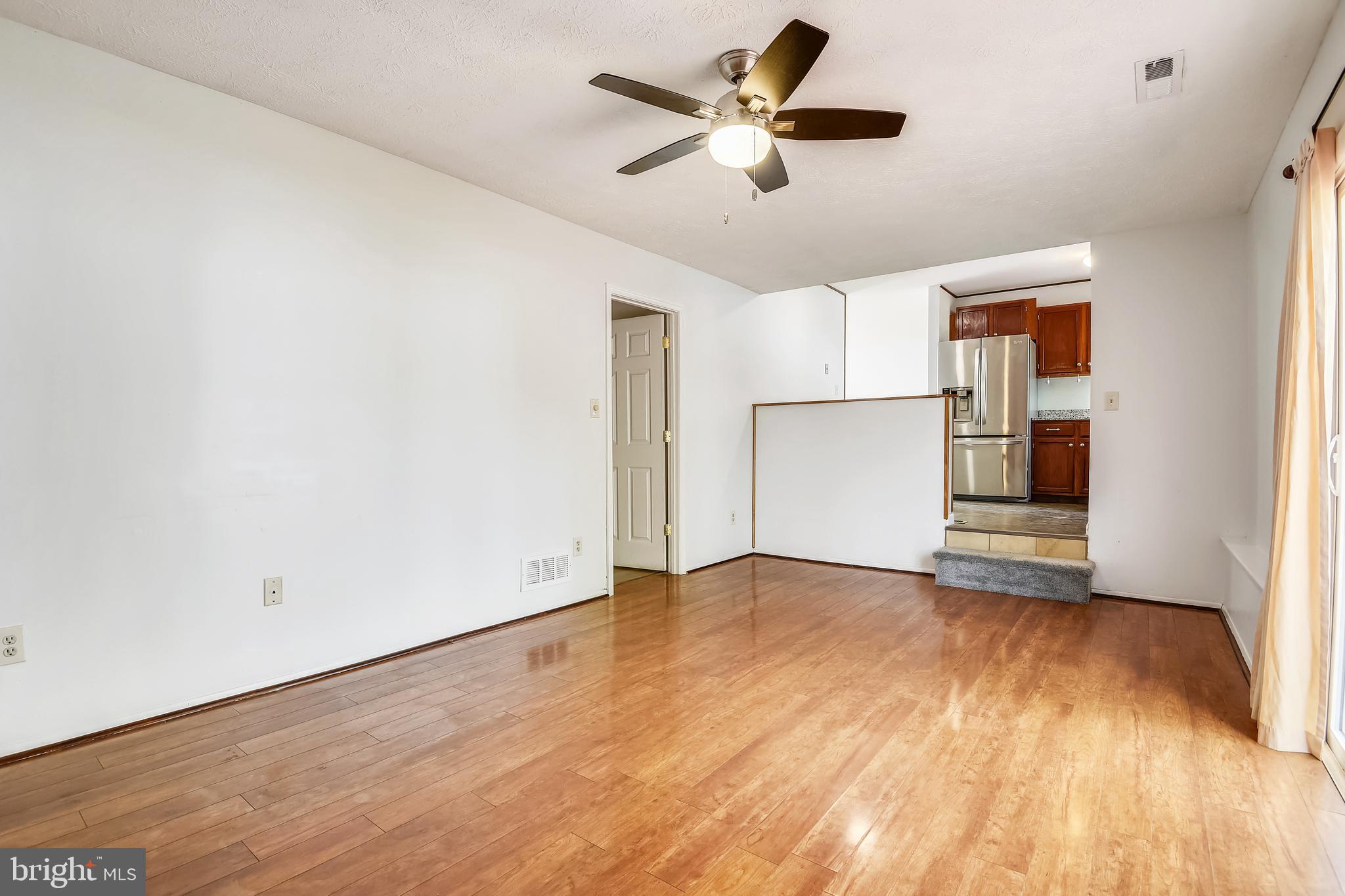 7112 Oliver Beach Road Baltimore, MD 21220 - Photo 12 of 35