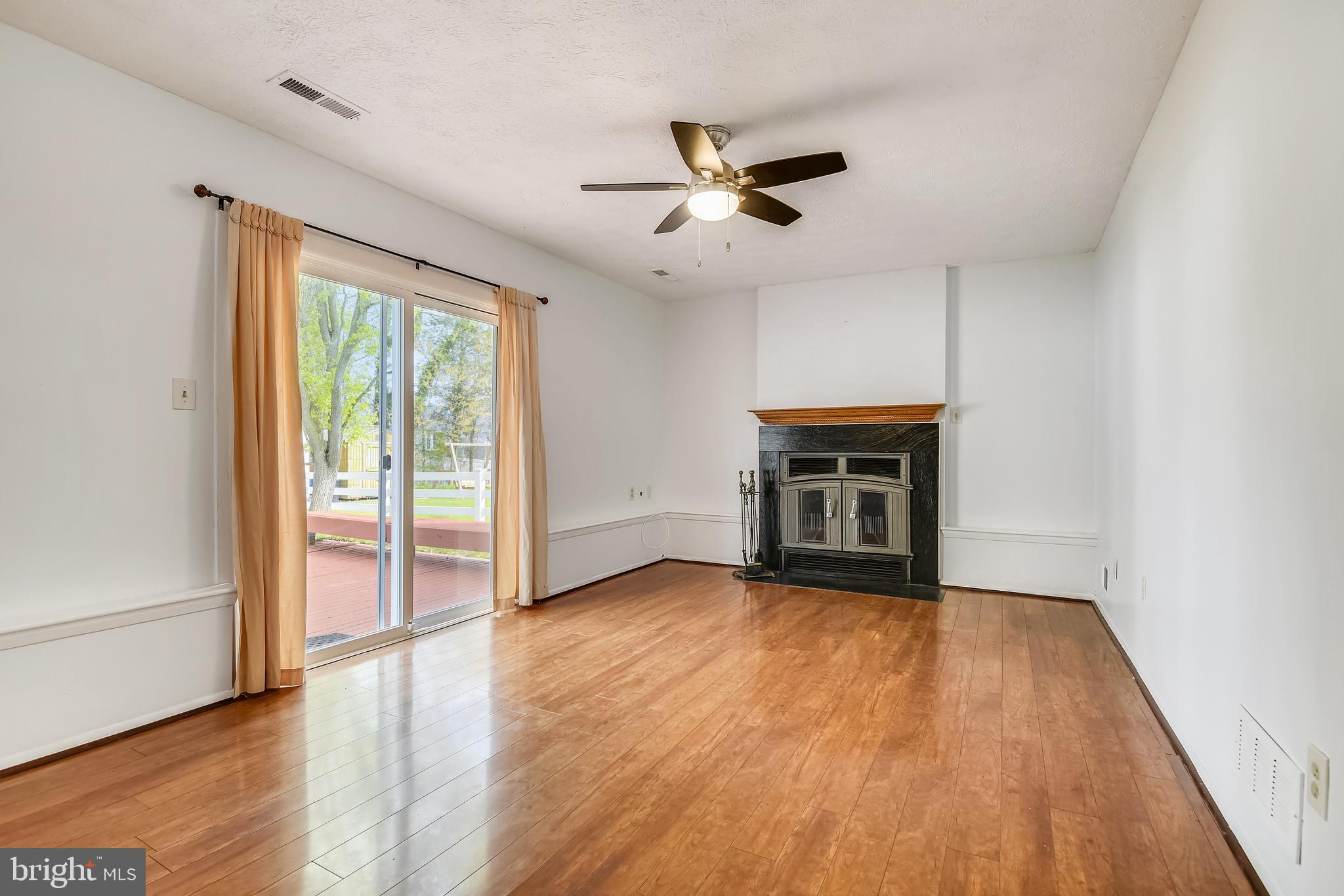 7112 Oliver Beach Road Baltimore, MD 21220 - Photo 13 of 35