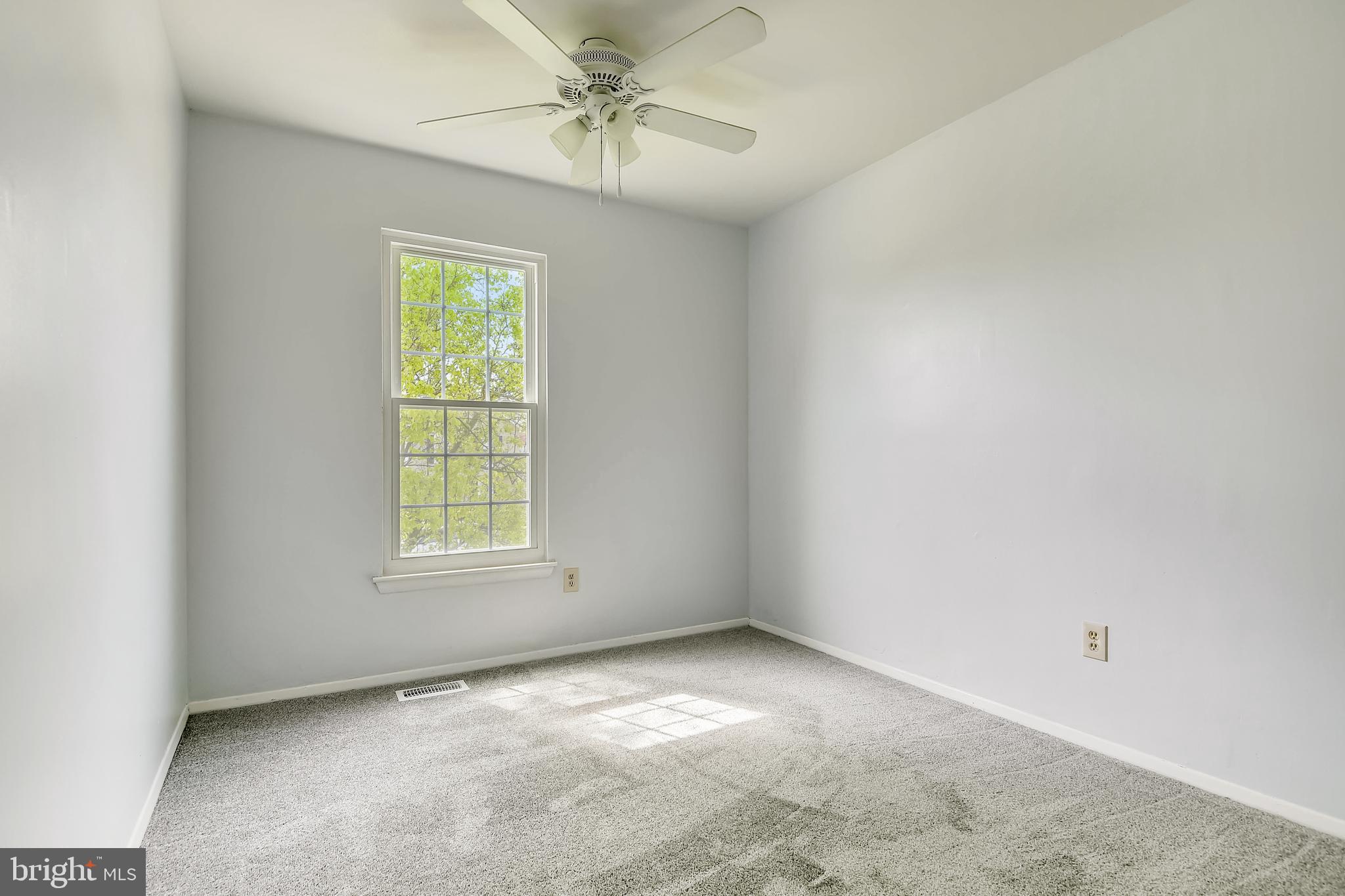 7112 Oliver Beach Road Baltimore, MD 21220 - Photo 26 of 35