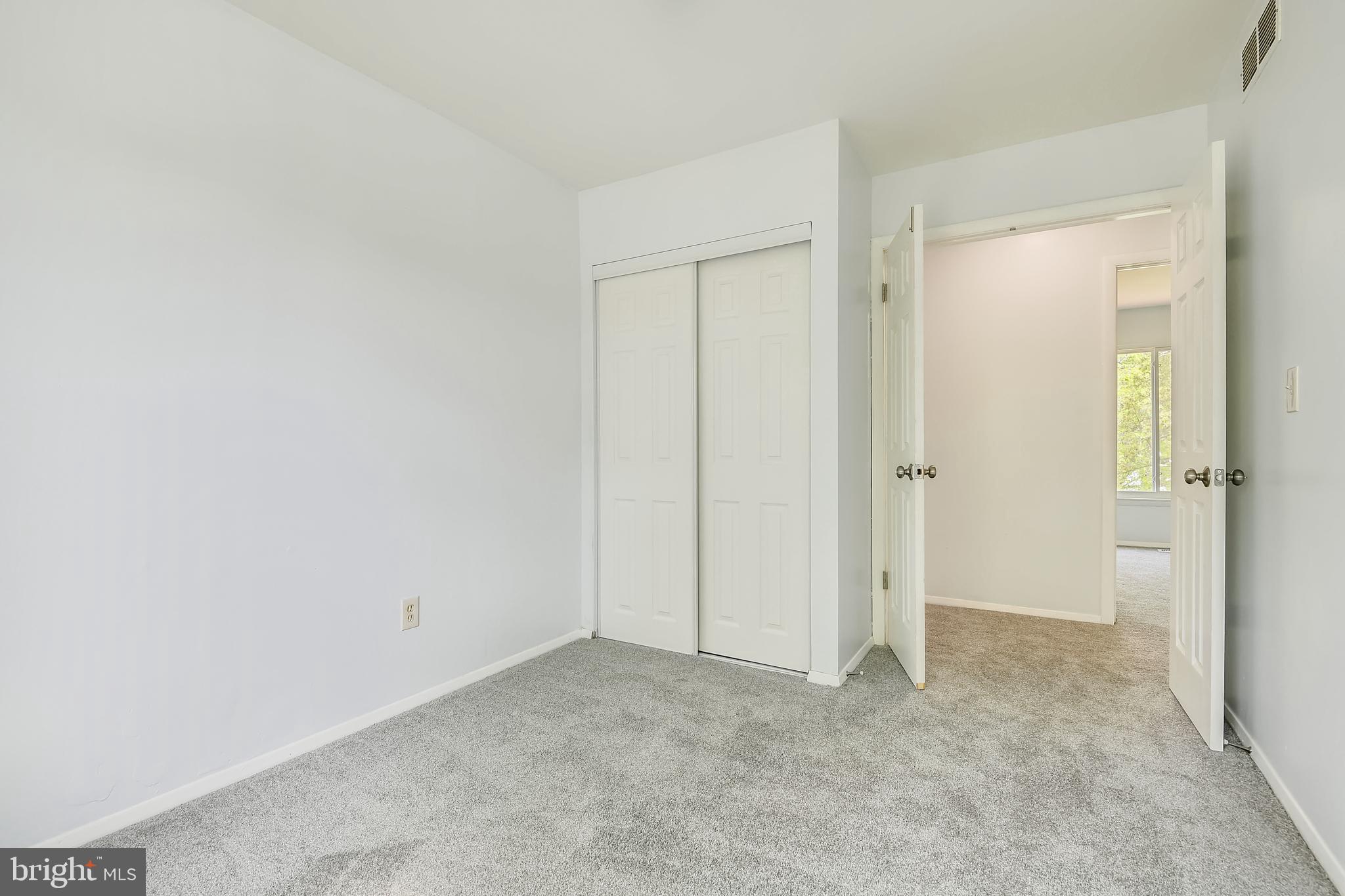 7112 Oliver Beach Road Baltimore, MD 21220 - Photo 27 of 35