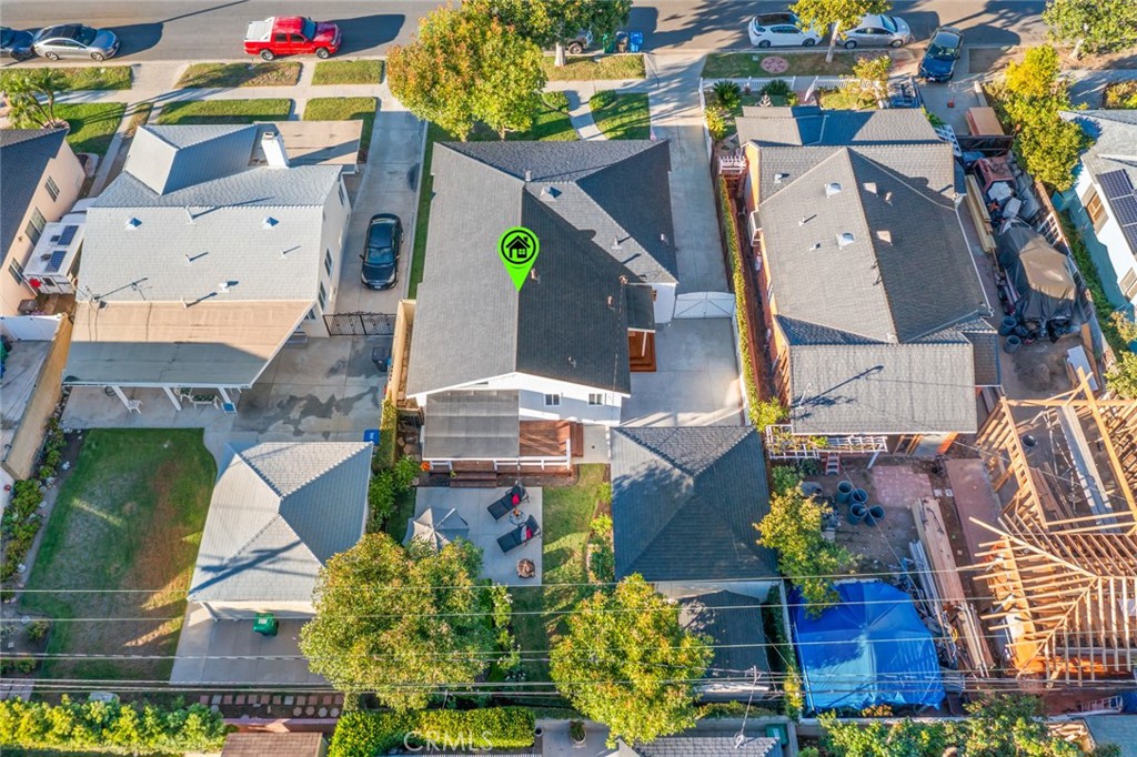 520 West 37th Street Long Beach, CA 90806 - Photo 43 of 50 an aerial view of houses with outdoor space
