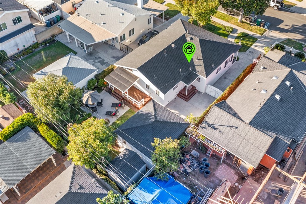 520 West 37th Street Long Beach, CA 90806 - Photo 47 of 50 an aerial view of a house