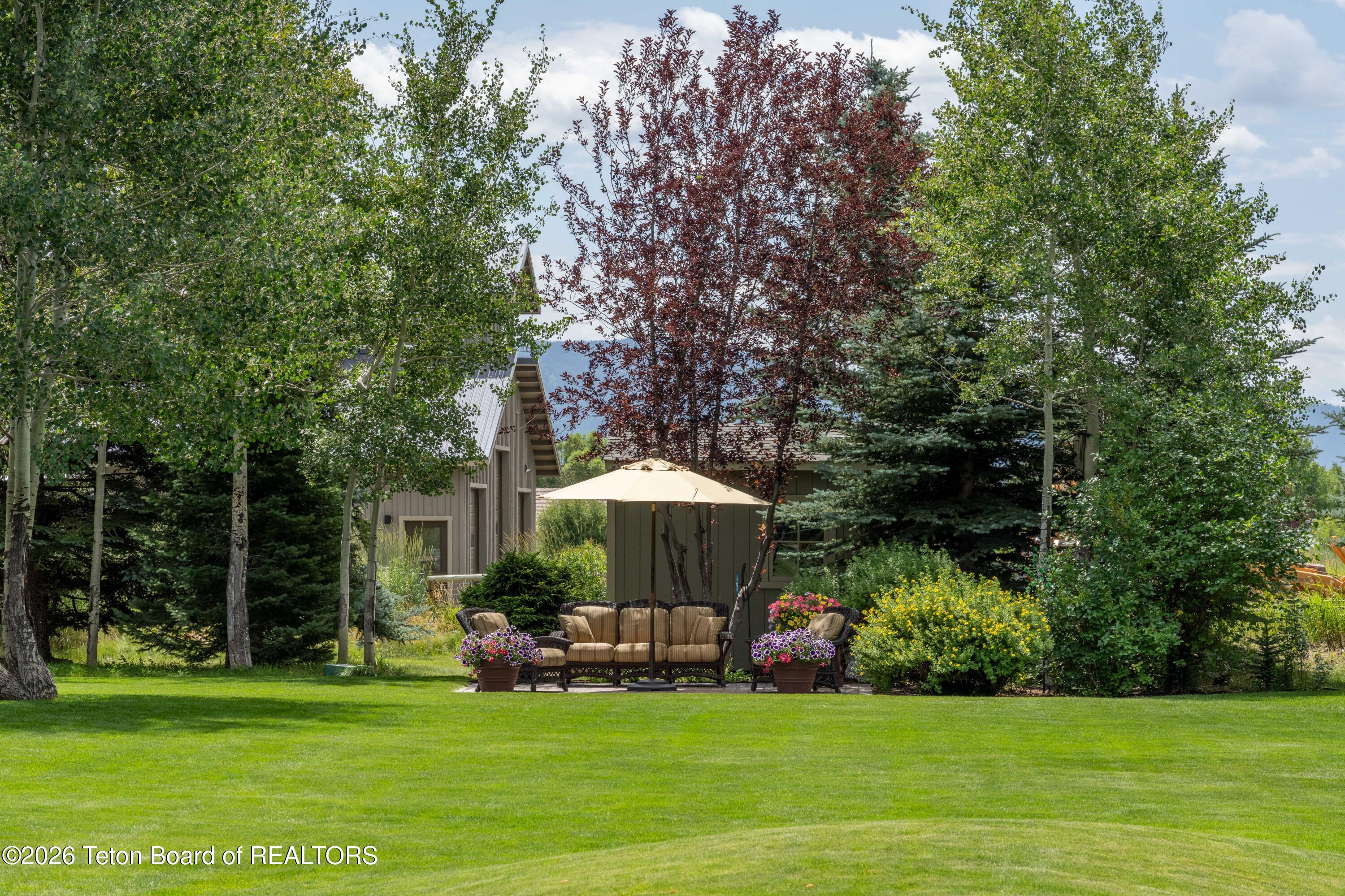 720 East Trap Club Road Jackson, WY 83001 - Photo 67 of 77 720TrapClub_JGPhoto-48