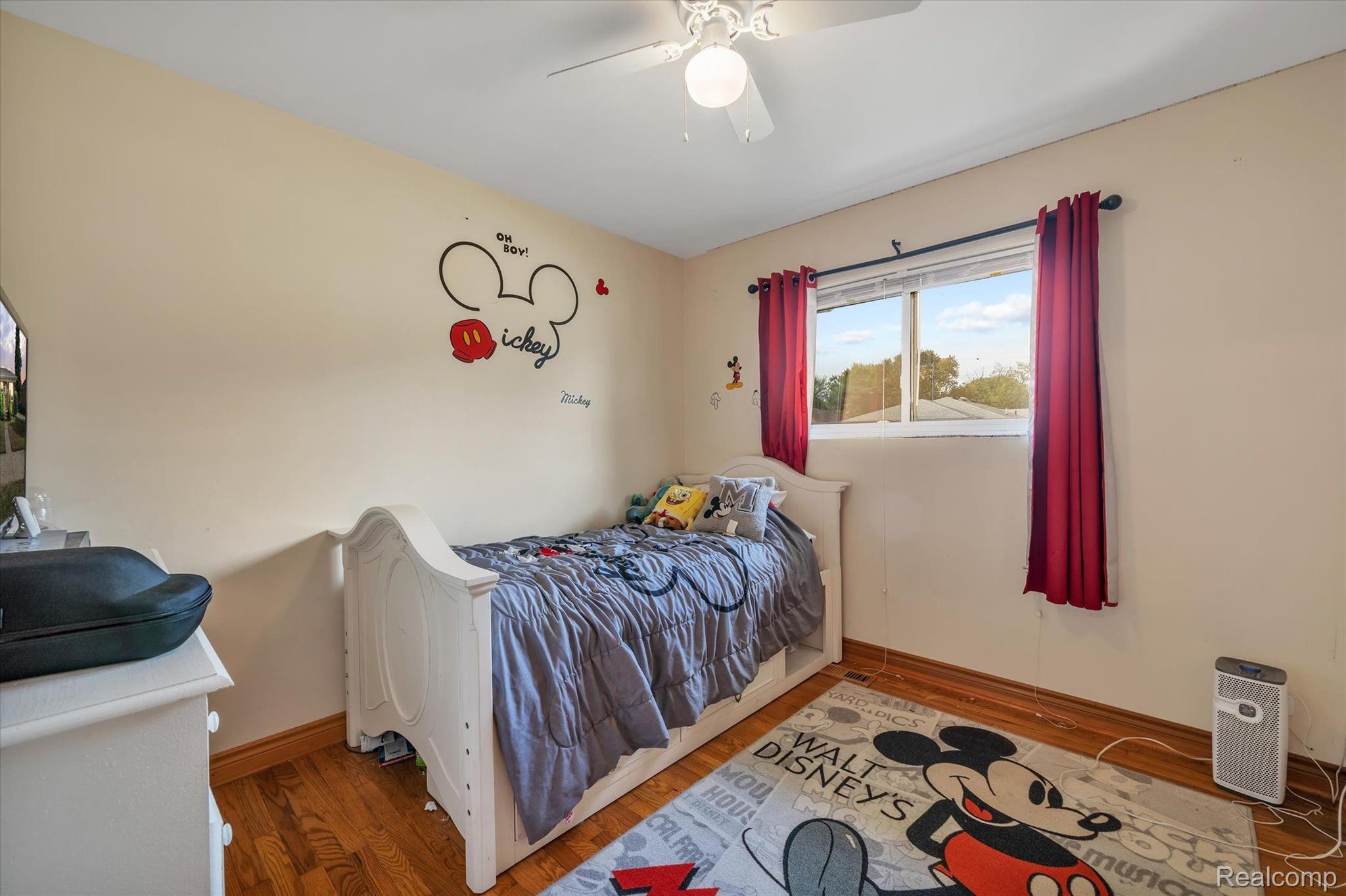 27090 Jean Road Warren, MI 48093 - Photo 22 of 43 Gallery Image 22