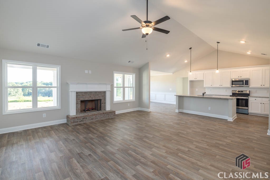 1327 Anderson Thomas Road, Unit 13 Martin, GA 30557 - Photo 7 of 27
