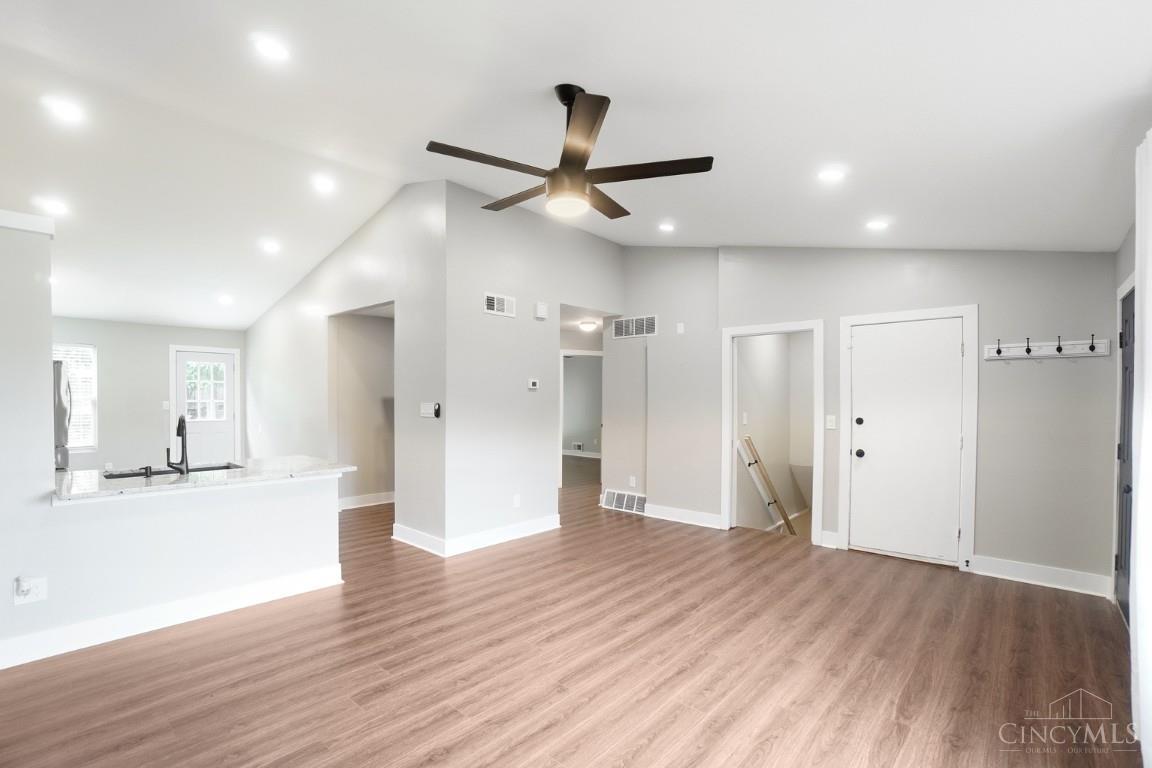 9575 Deer Track Road West Chester, OH 45069 - Photo 9 of 56
