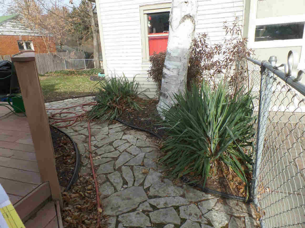 908 West Silver Lake Road Fenton, MI 48430 - Photo 4 of 30 21393091-3.JPG