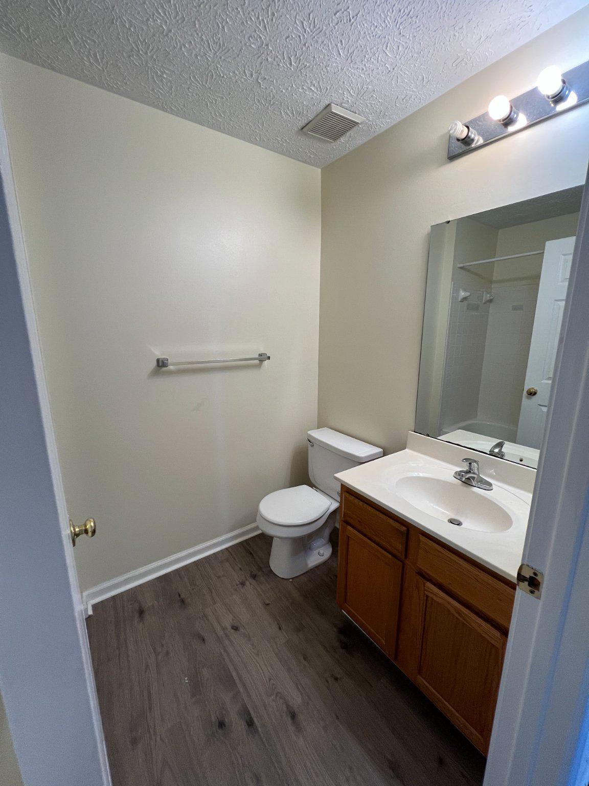 703 Orchard Overlook, Unit 301 Odenton, MD 21113 - Photo 17 of 28 Hall Bath