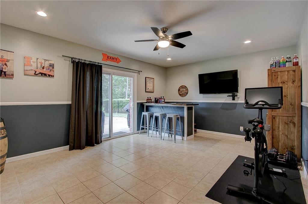 7412 Graham Road Indianapolis, IN 46250 - Photo 13 of 32 Gallery Image 13