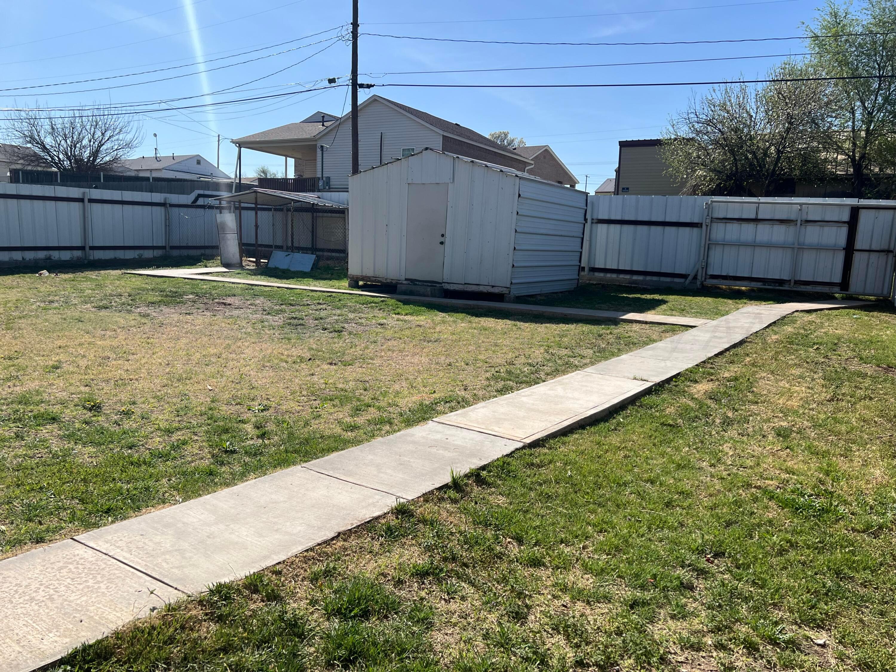 929 Elmore Street Borger, TX 79007 - Photo 13 of 14 IMG_1168