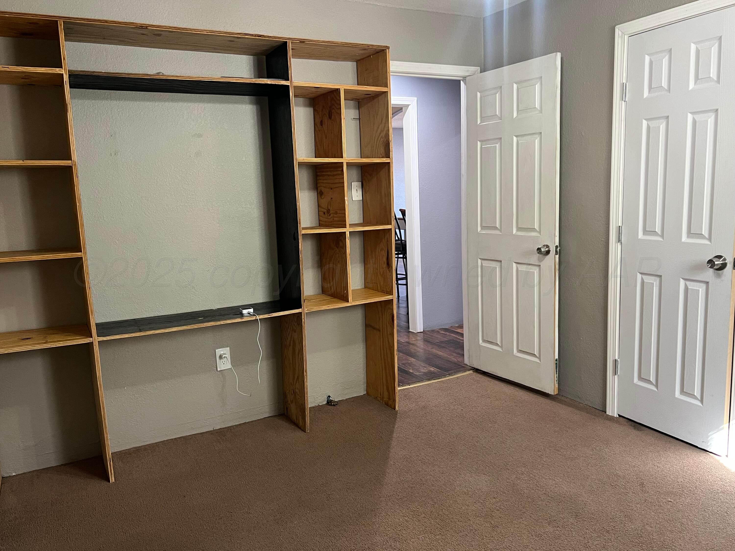 929 Elmore Street Borger, TX 79007 - Photo 7 of 14 IMG_1162