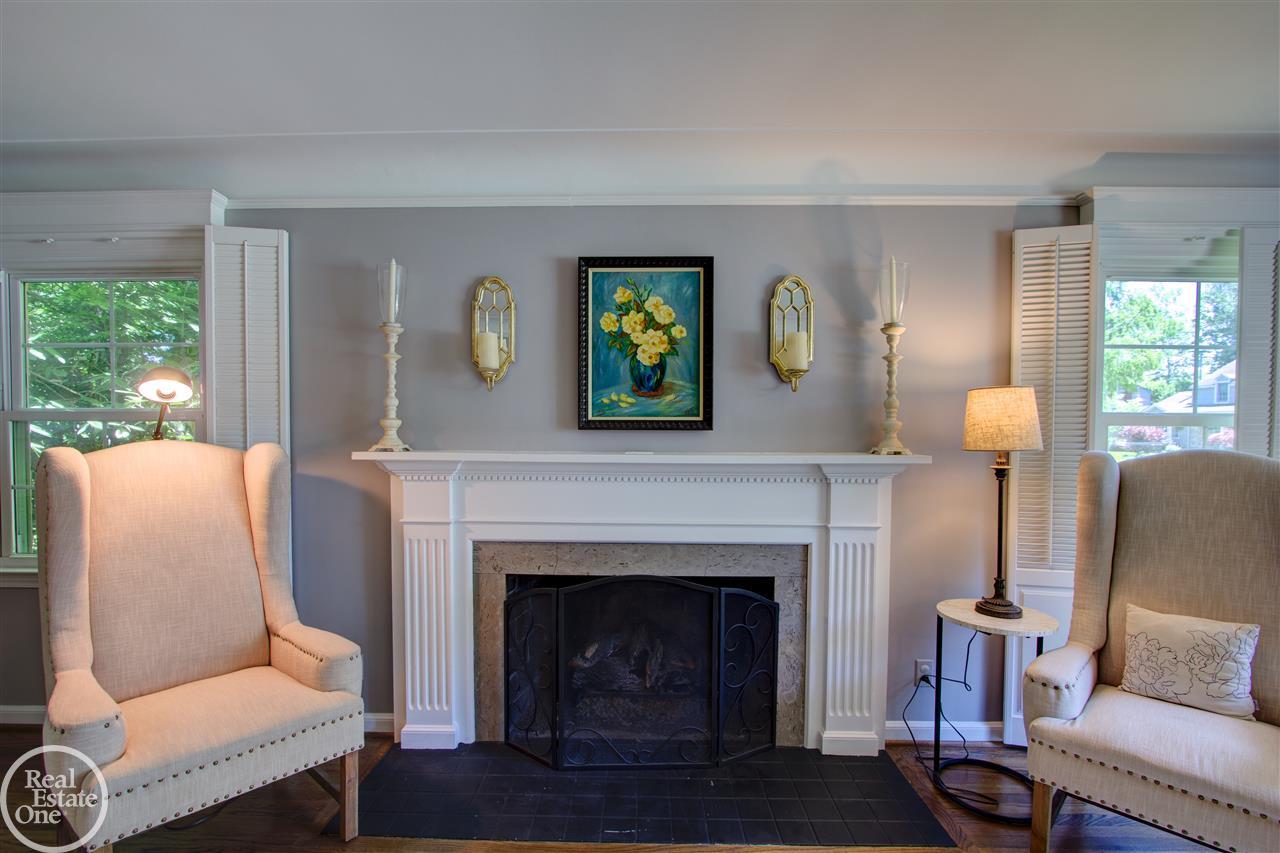 1130 South Oxford Road Grosse Pointe Woods, MI 48236 - Photo 5 of 48