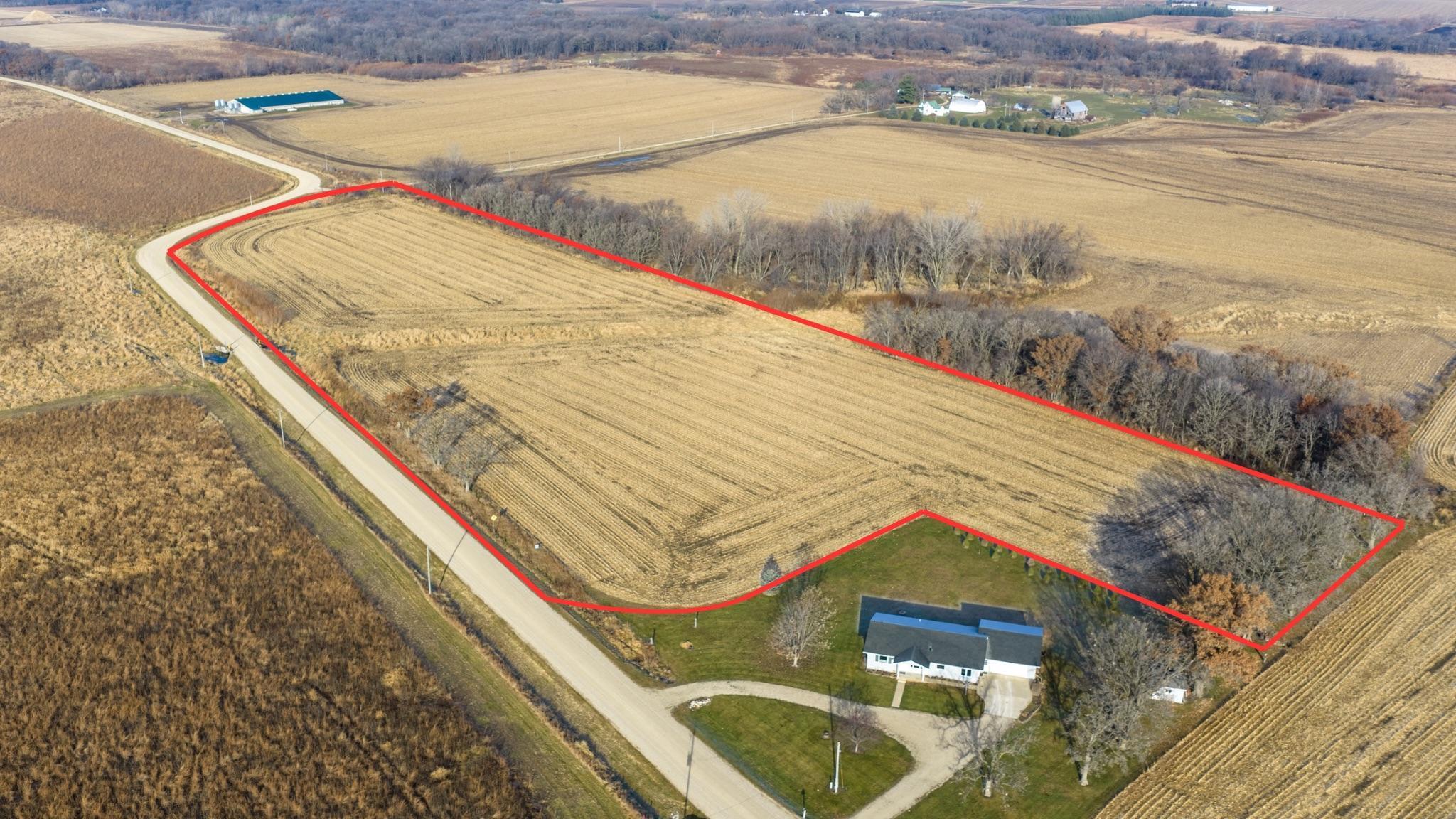 7239 River Road Chester, IA 52134 - Photo 2 of 16