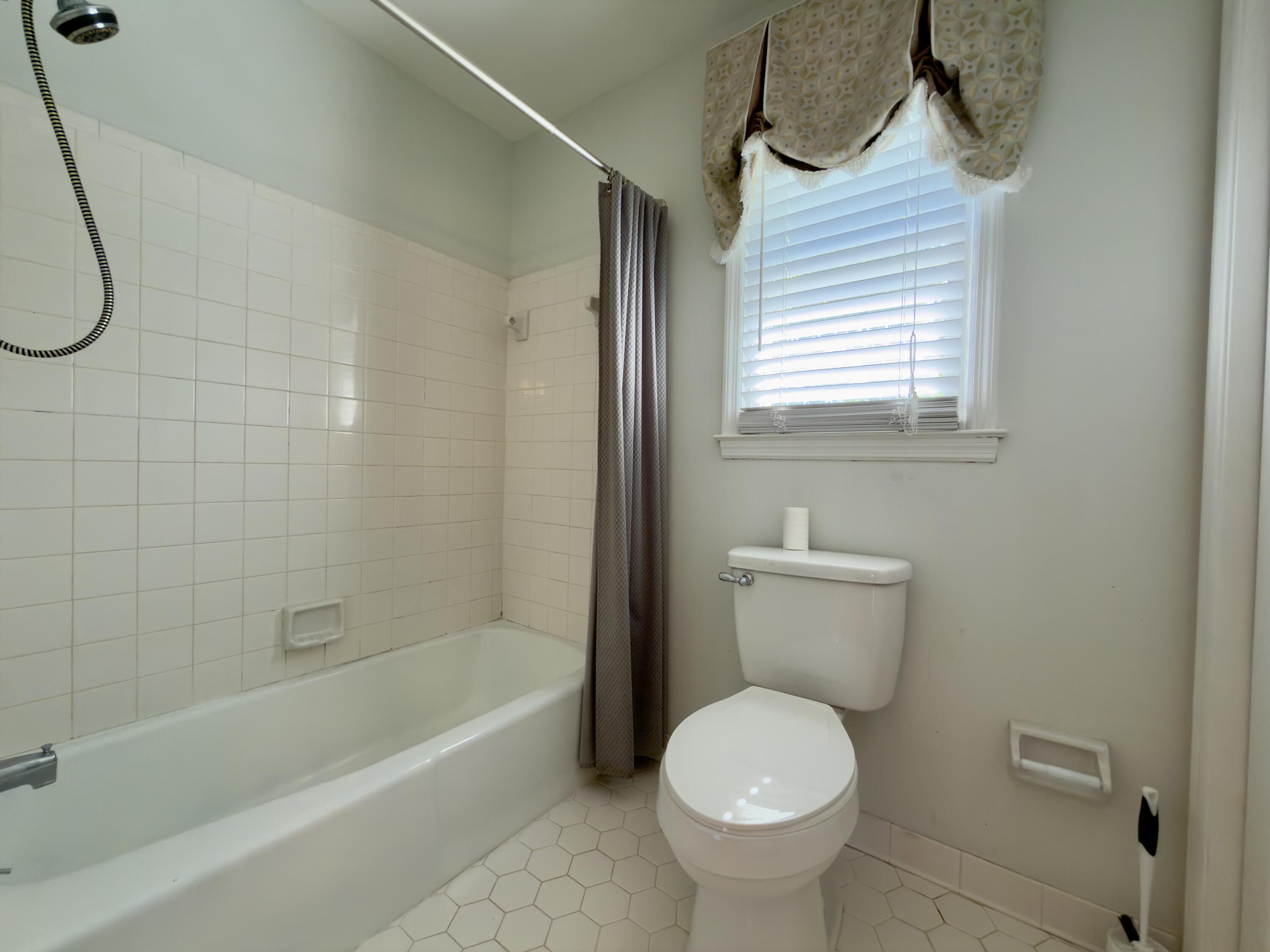 808 Detyens Road Mount Pleasant, SC 29464 - Photo 26 of 41 IMG_2076