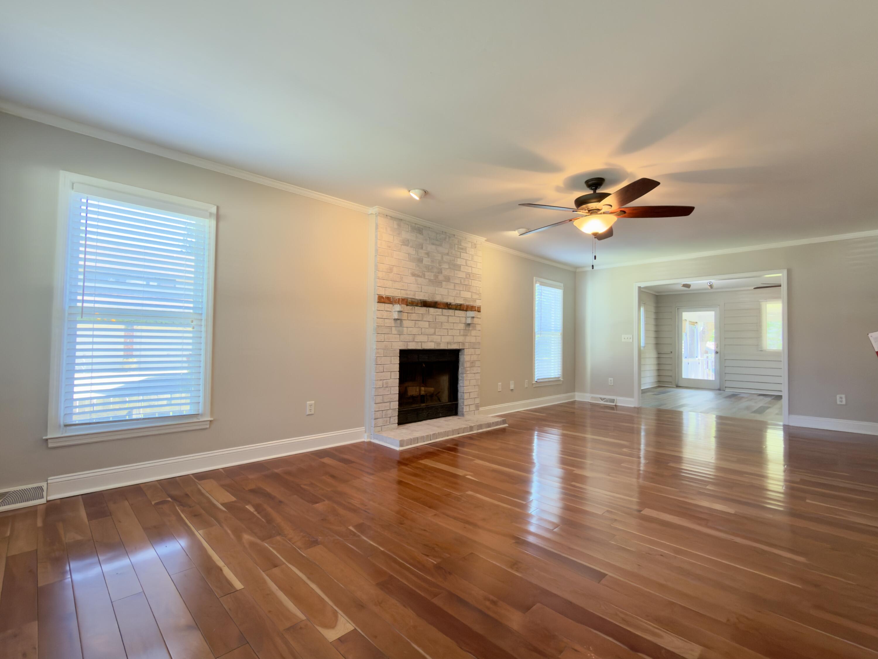808 Detyens Road Mount Pleasant, SC 29464 - Photo 9 of 41 IMG_2049