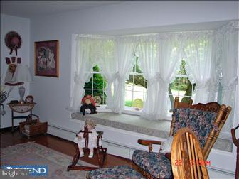 2213 Schultz Road Lansdale, PA 19446 - Photo 4 of 6 Living Room