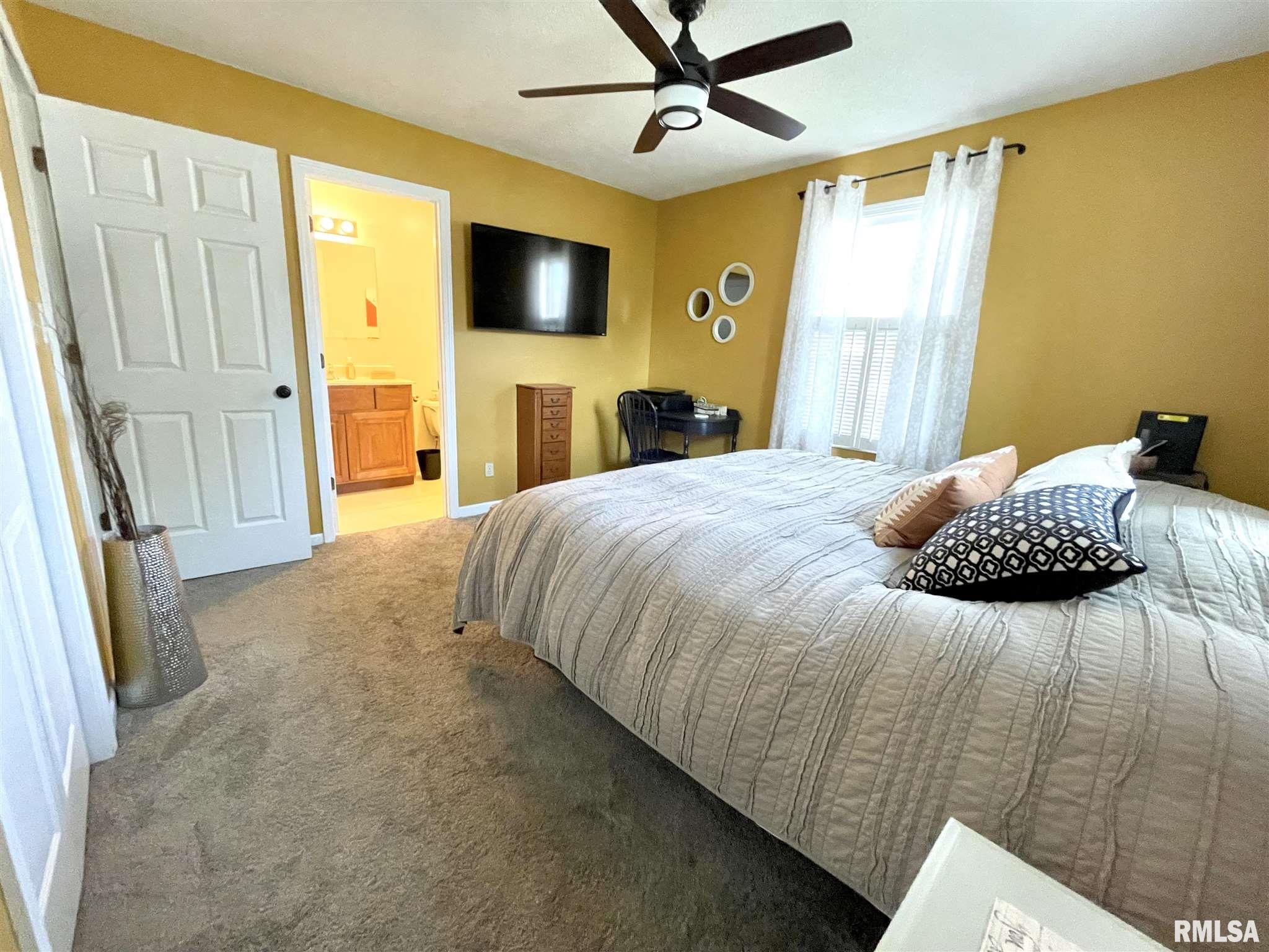 3016 East Griffiths Avenue Springfield, IL 62702 - Photo 12 of 29 Gallery Image 12