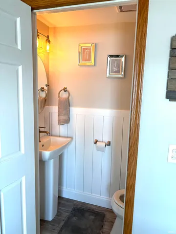 $319,900 | 5439 West Warren Street, Silver Lake, IN 46982