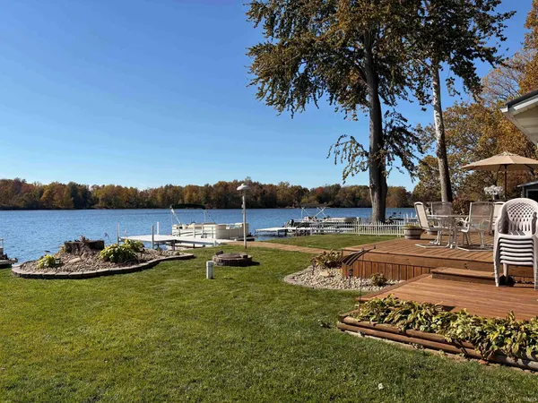 $274,000 | 5439 West Warren Street, Silver Lake, IN 46982