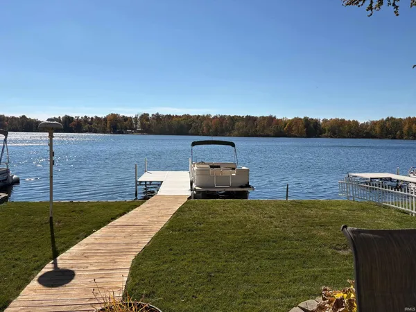 $274,000 | 5439 West Warren Street, Silver Lake, IN 46982