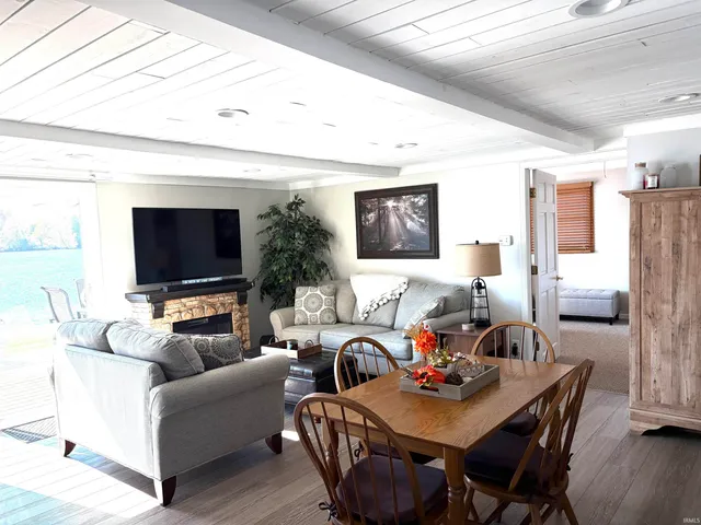 $319,900 | 5439 West Warren Street, Silver Lake, IN 46982